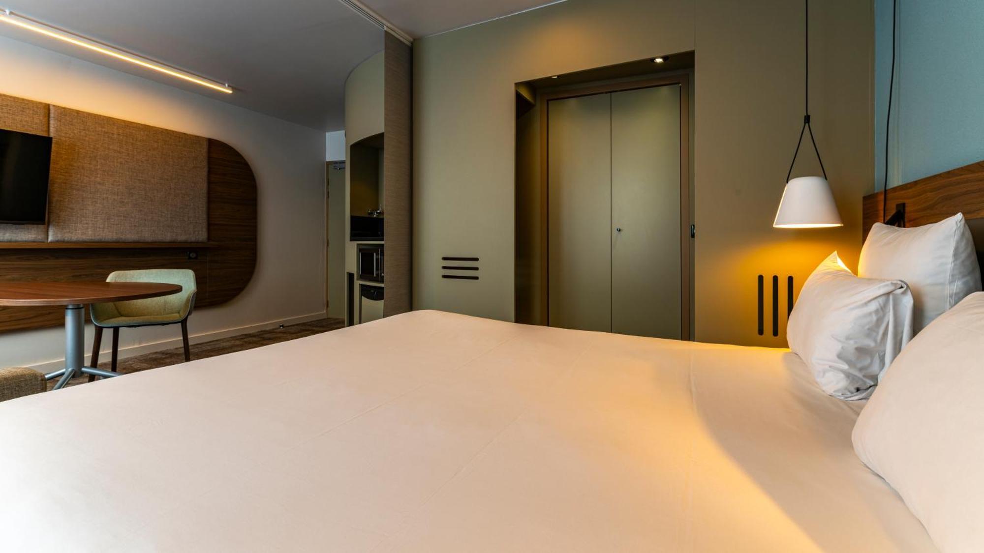 Novotel Centre Hotel
