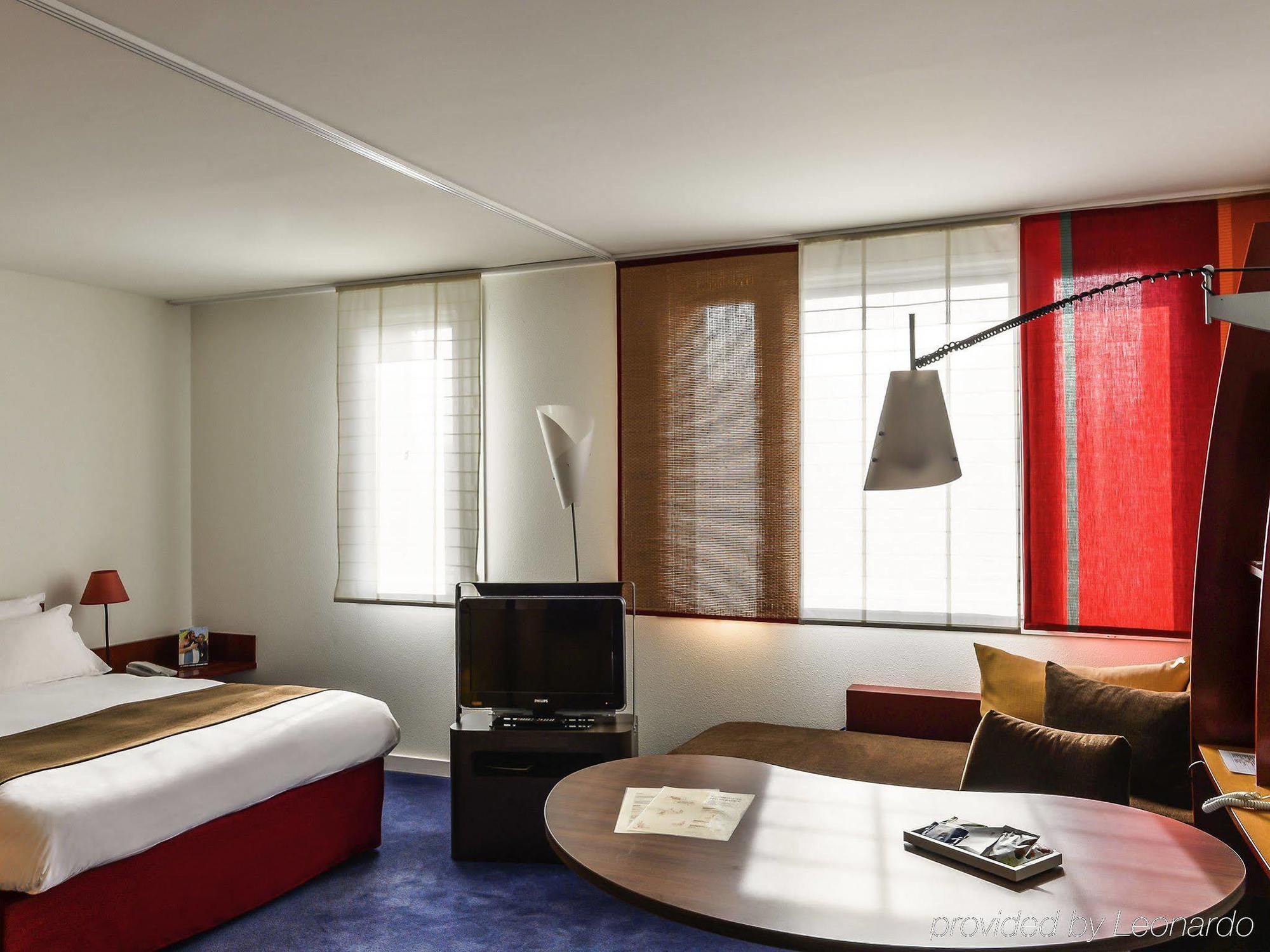 Novotel Centre Hotel