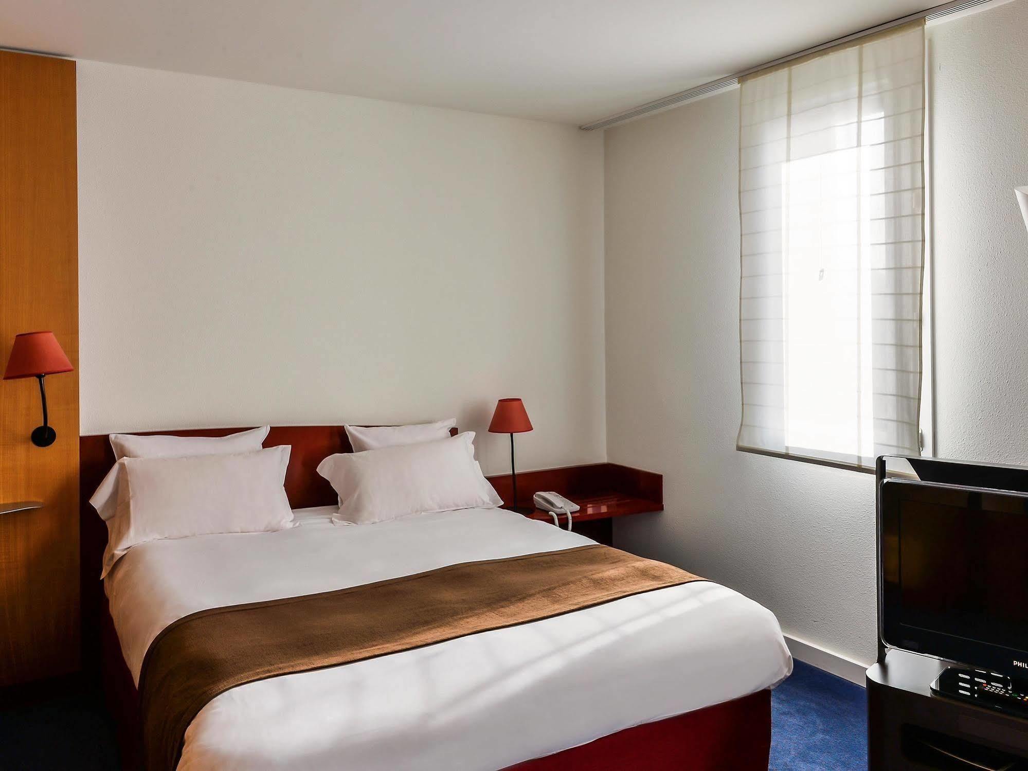 Novotel Centre Hotel
